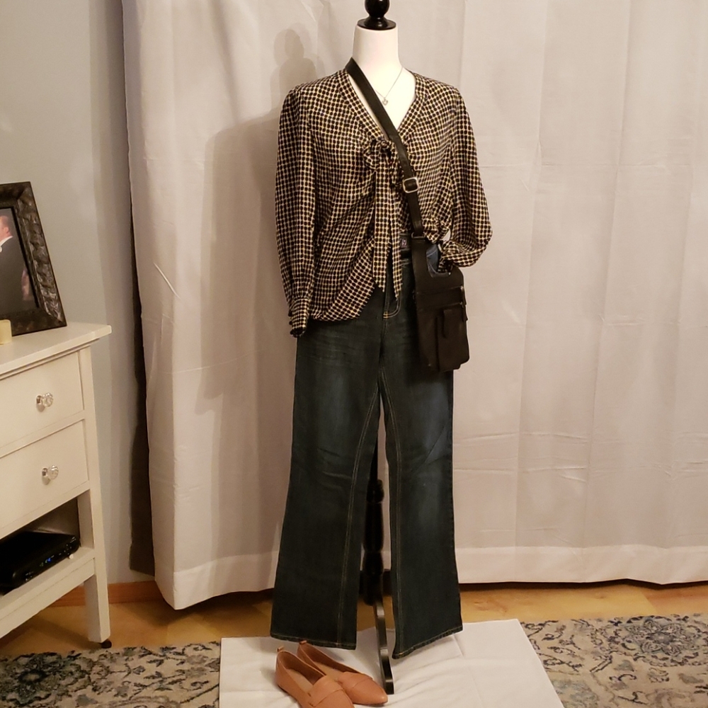COMPLETE OUTFIT